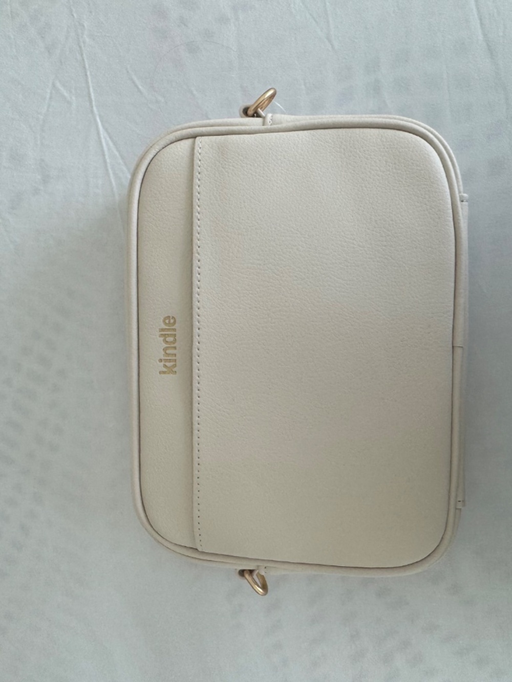 kindle case cream NWT